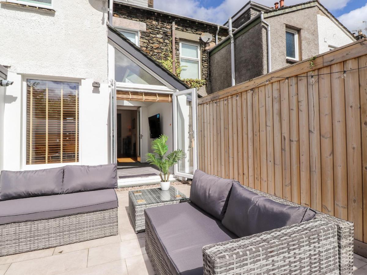 2 Alexandra Road Villa Windermere Exterior photo